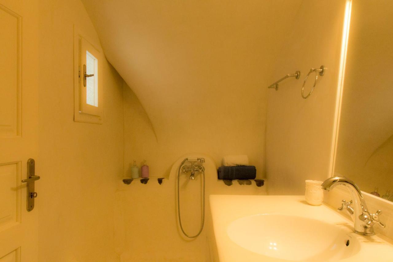 Linos Suites Emporio  외부 사진