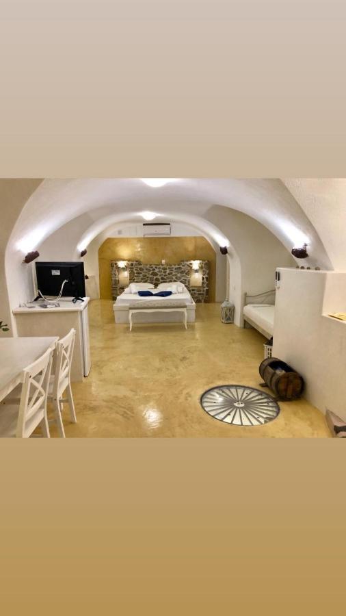 Linos Suites Emporio  외부 사진
