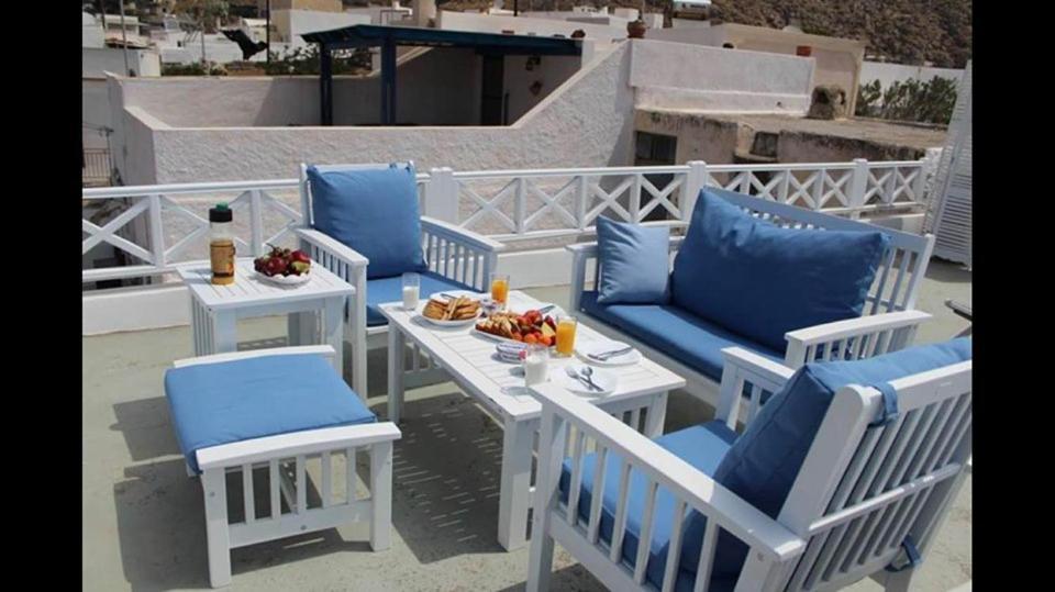 Linos Suites Emporio  외부 사진